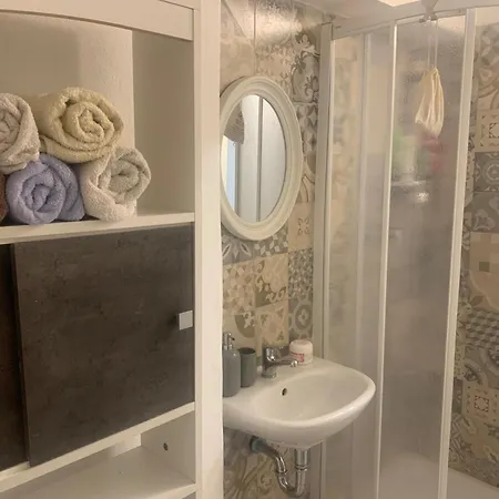 Apartment Samostatne Family V Suterene S Terasou A Zahradou *