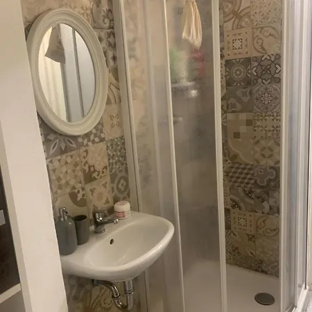 Apartment Samostatne Family V Suterene S Terasou A Zahradou