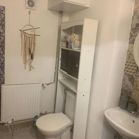 Apartment Samostatne Family V Suterene S Terasou A Zahradou *