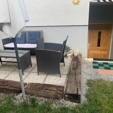 Apartment Samostatne Family V Suterene S Terasou A Zahradou Slovenska Lupca