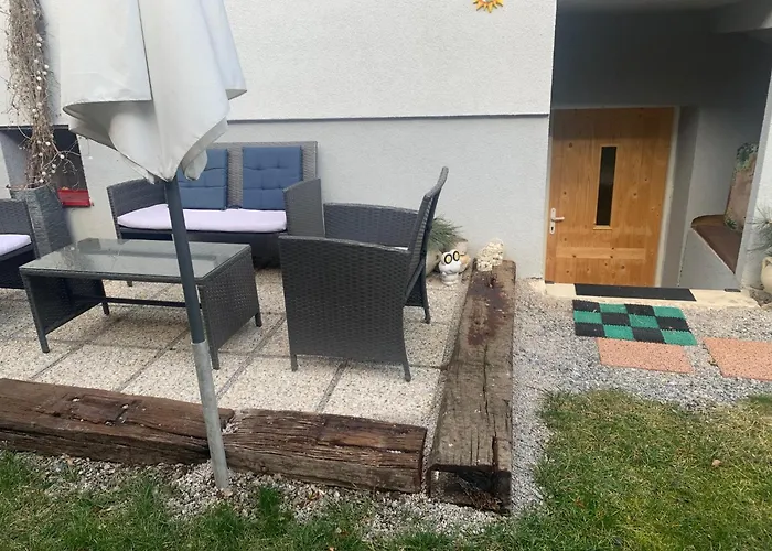 Appartement Samostatne Family V Suterene S Terasou A Zahradou Slovenska Lupca